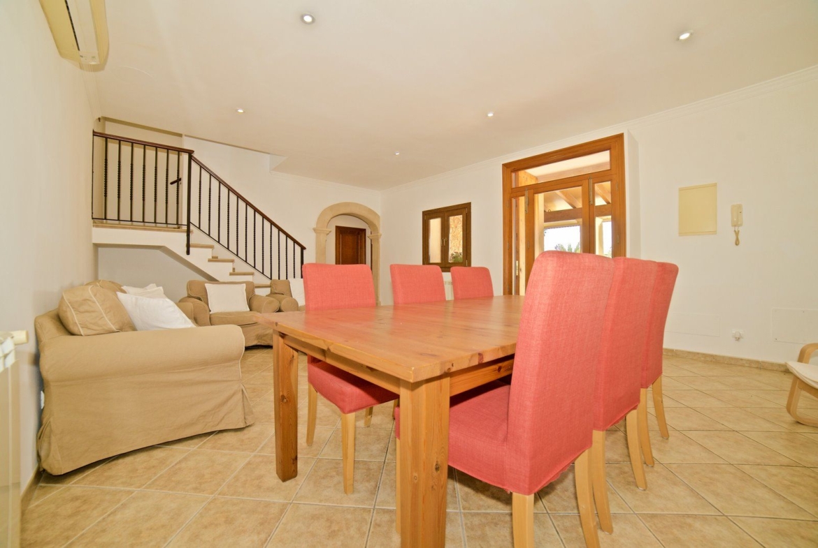 Country Home for Rent with Private Pool Near Campos