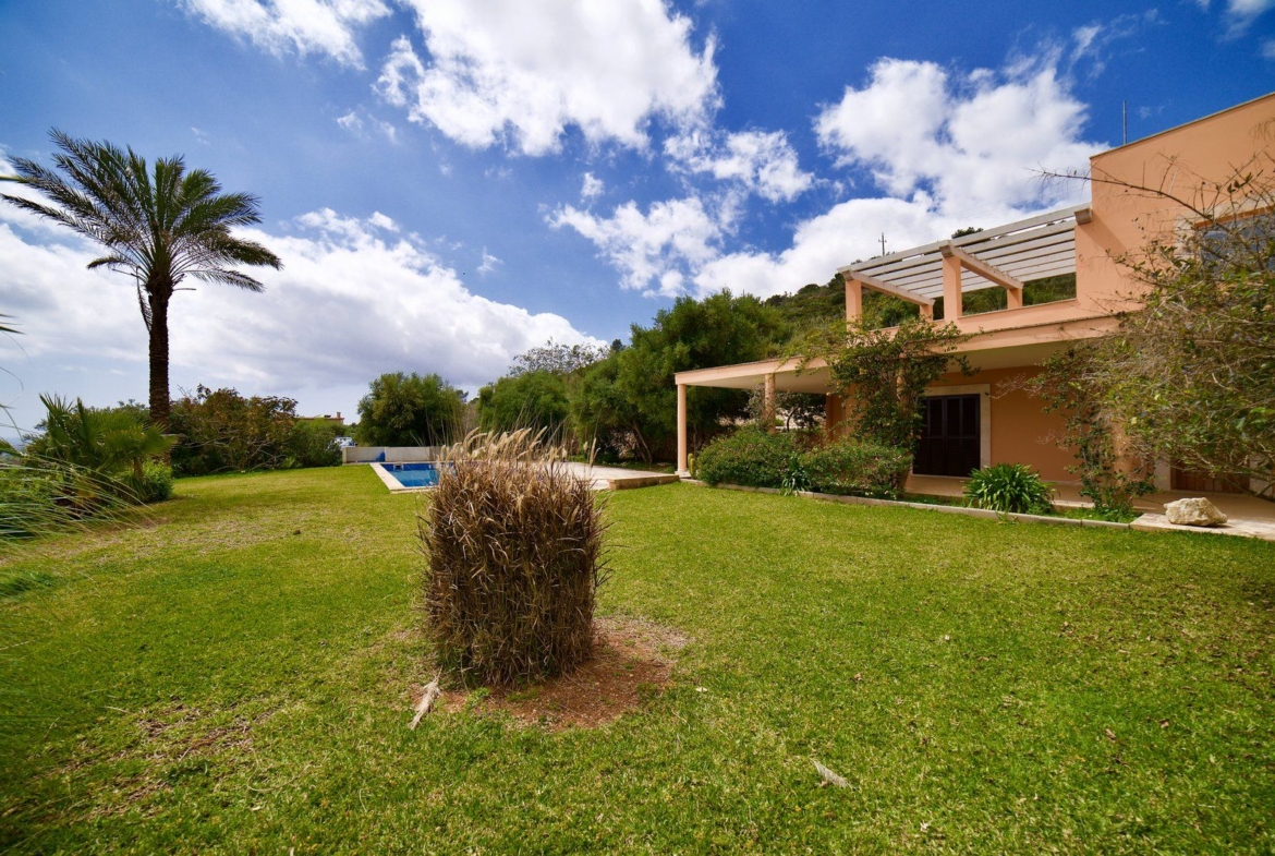 Casa de campo con vistas al mar en s'Horta, Santanyí