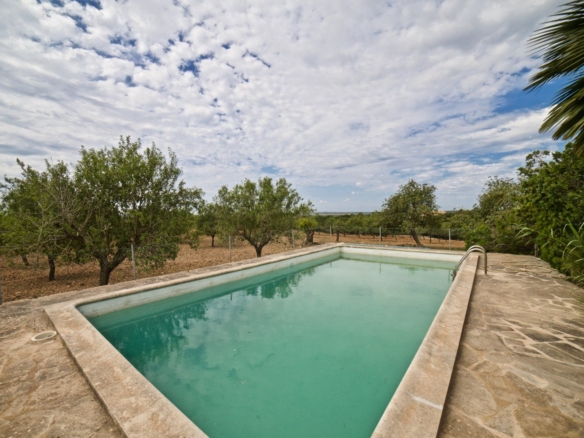 Landhaus mit Pool und Meerblick bei Santanyí – Mallorca