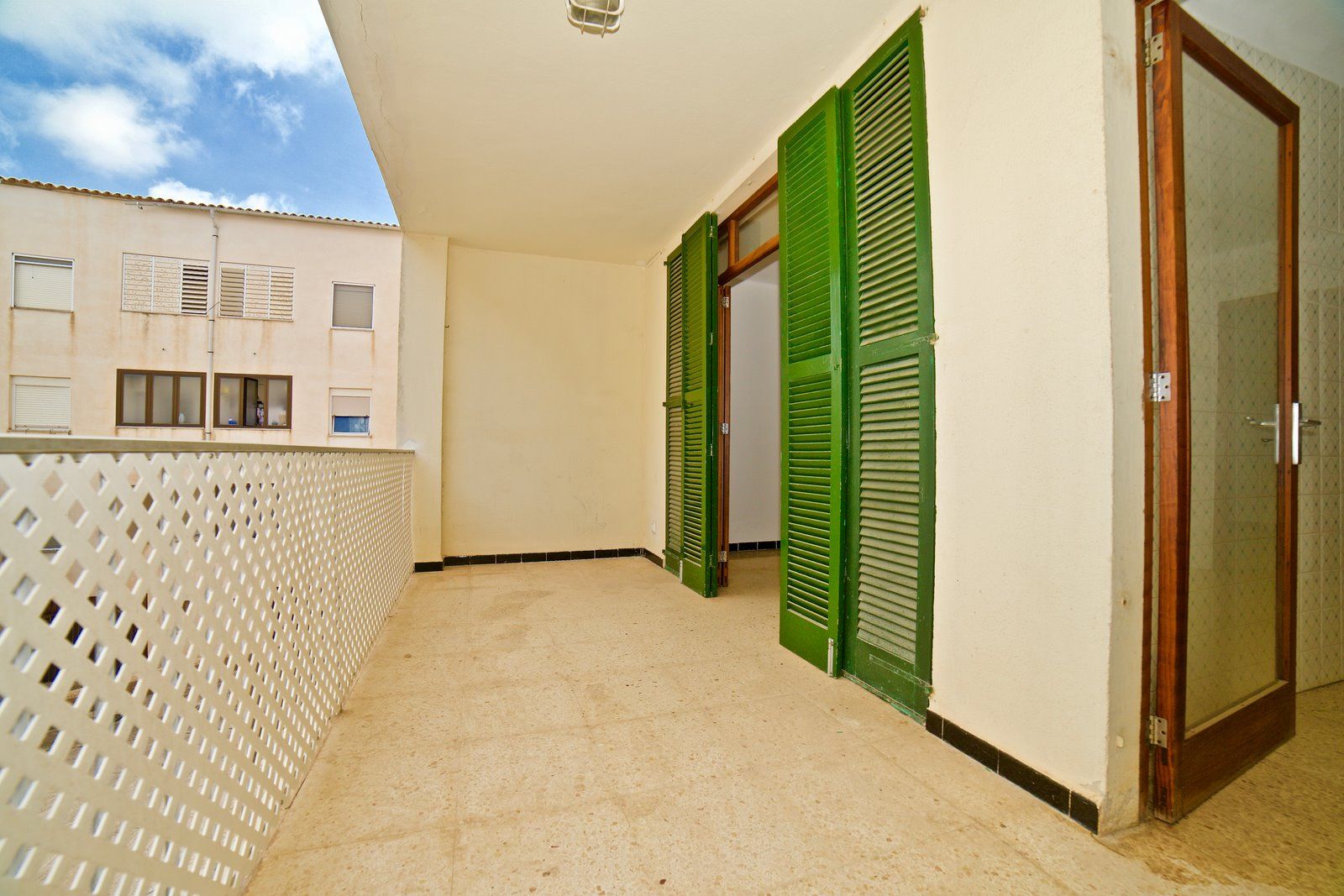 Piso con terraza junto al puerto en Colonia de Sant Jordi