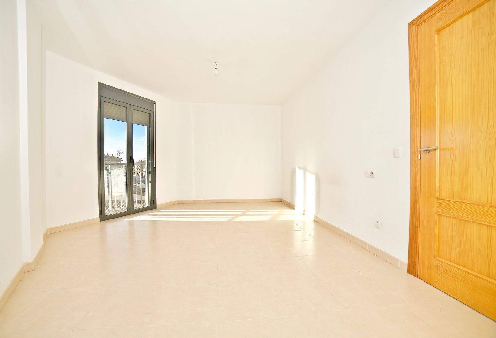 3-1193-Villasyfincasmallorca.jpg Renovated 2-Bed Apartment with Elevator & Balcony in Campos