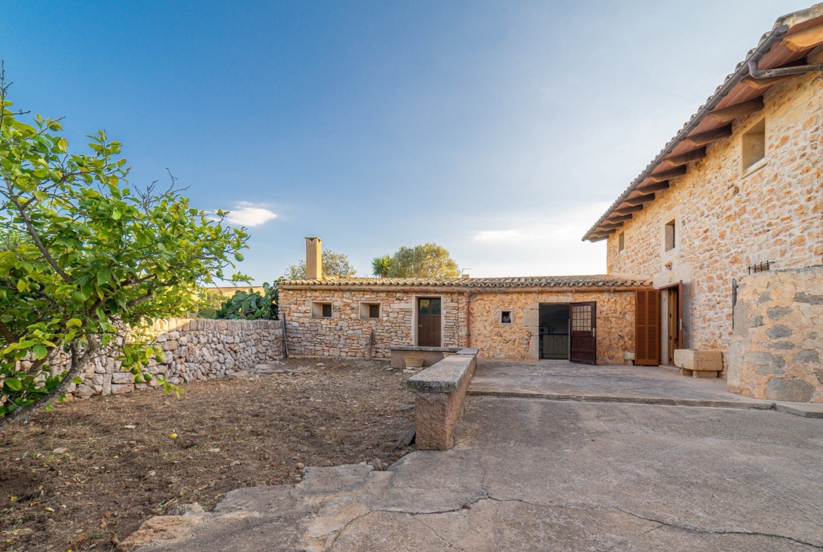 Authentic Mallorcan Village House for Rent in Es Llombards