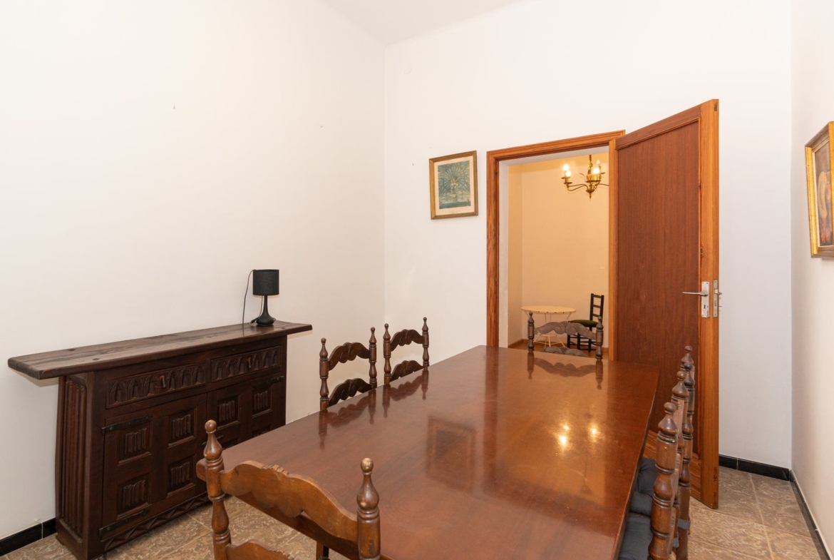 Apartment with Terrace for Rent in Ses Salines, Mallorca