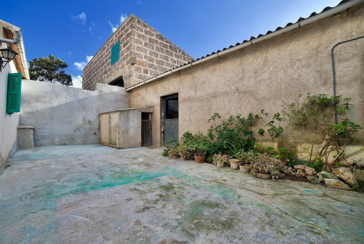 Casa de pueblo en alquiler en Montuïri con garaje, patio y terrazas