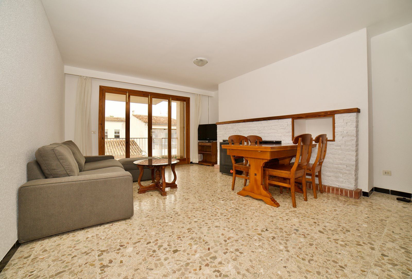 3-2043-Villasyfincasmallorca.jpeg 3-Zimmer-Wohnung mit Terrassen nahe Strand Colonia de Sant Jordi