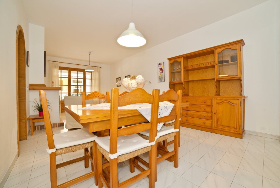 Spacious Ground-Floor Apartment with Terraces Near the Beach, Colonia de Sant Jordi