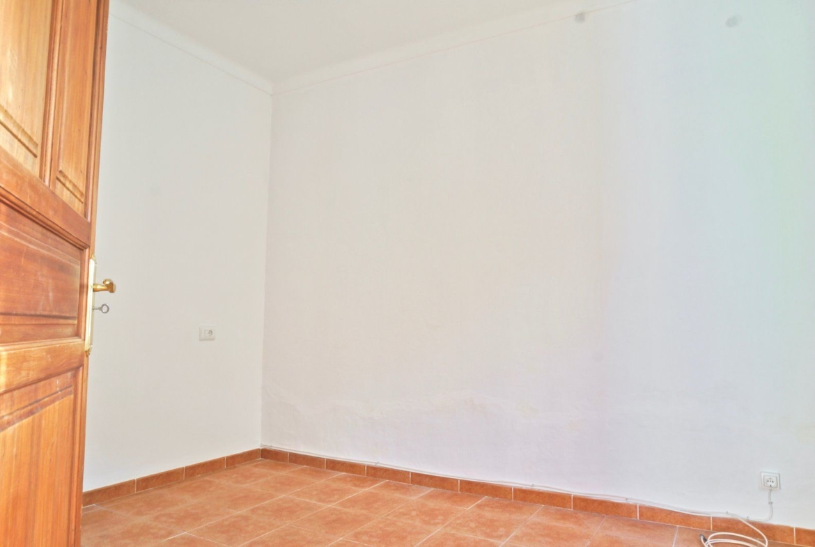 Alquiler casa de pueblo en Ses Salines con gran patio privado