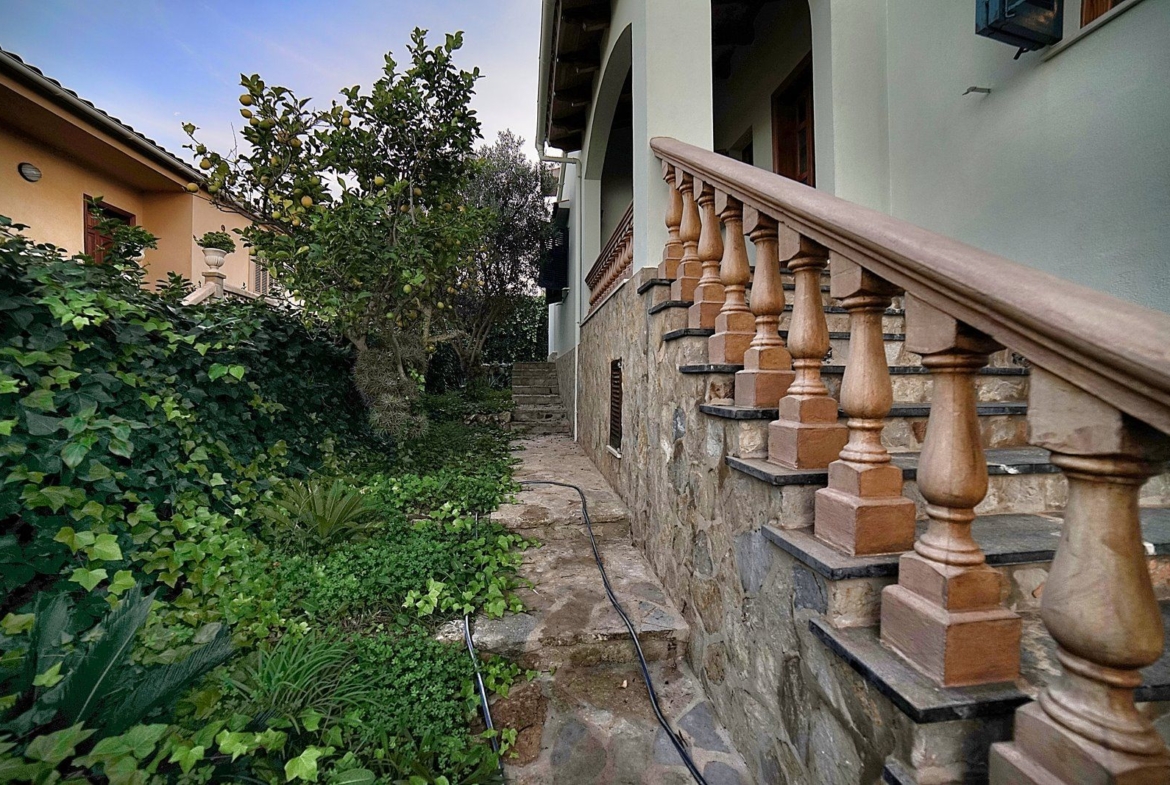 Haus zur Miete in Portocolom mit Garten & XXL-Garage