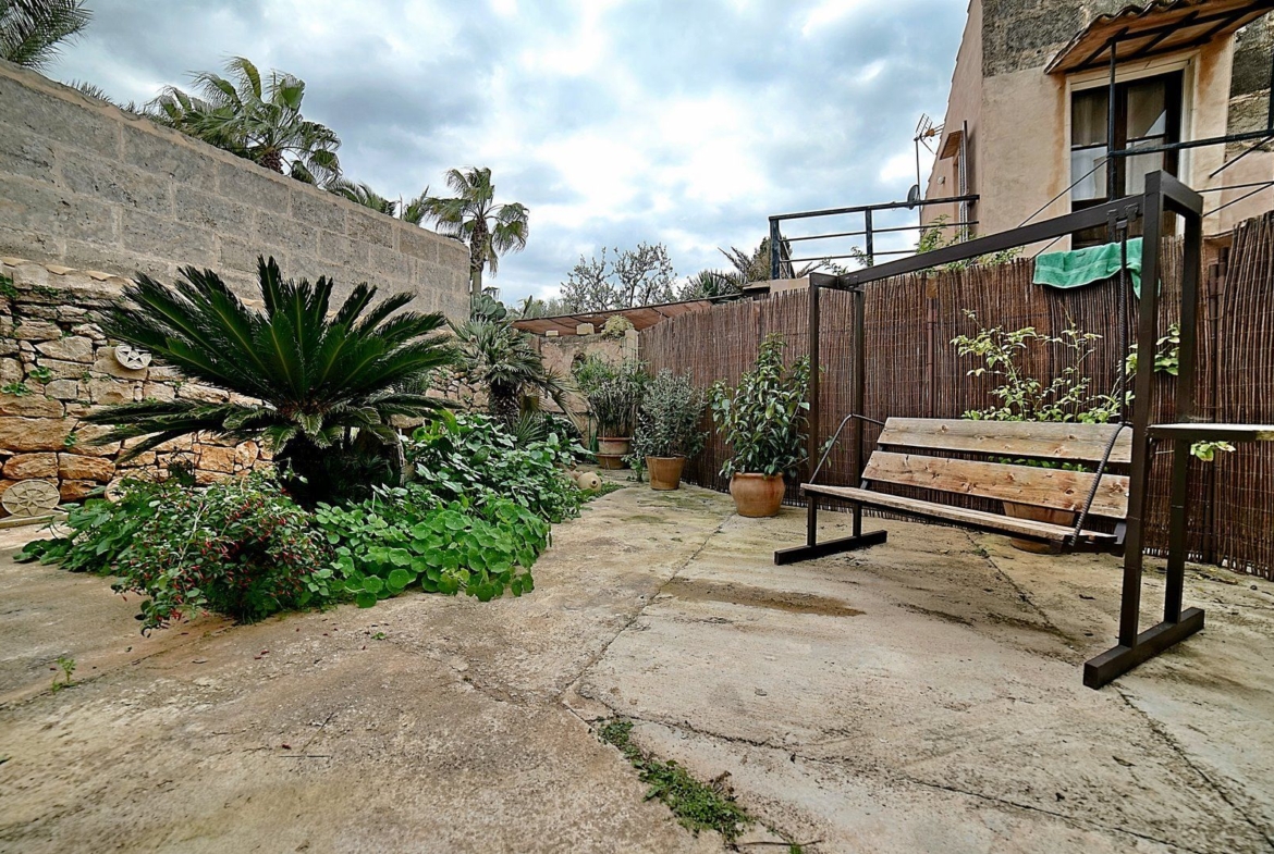 Casa de pueblo en alquiler en Ses Salines con jardín y terraza
