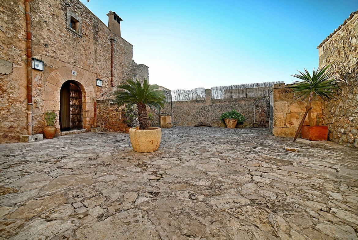 Restored 17th-Century Windmill for Rent in Algaida, Mallorca