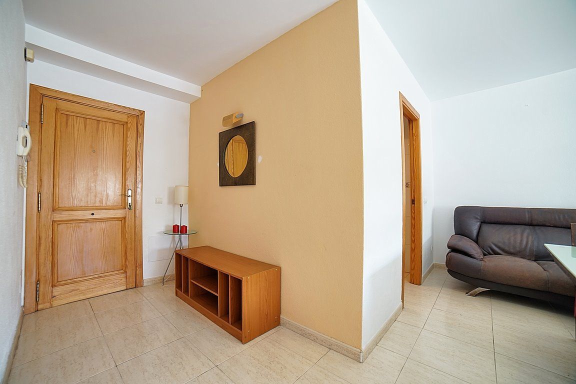Planta baja con terraza y 3 dormitorios en Colonia de Sant Jordi
