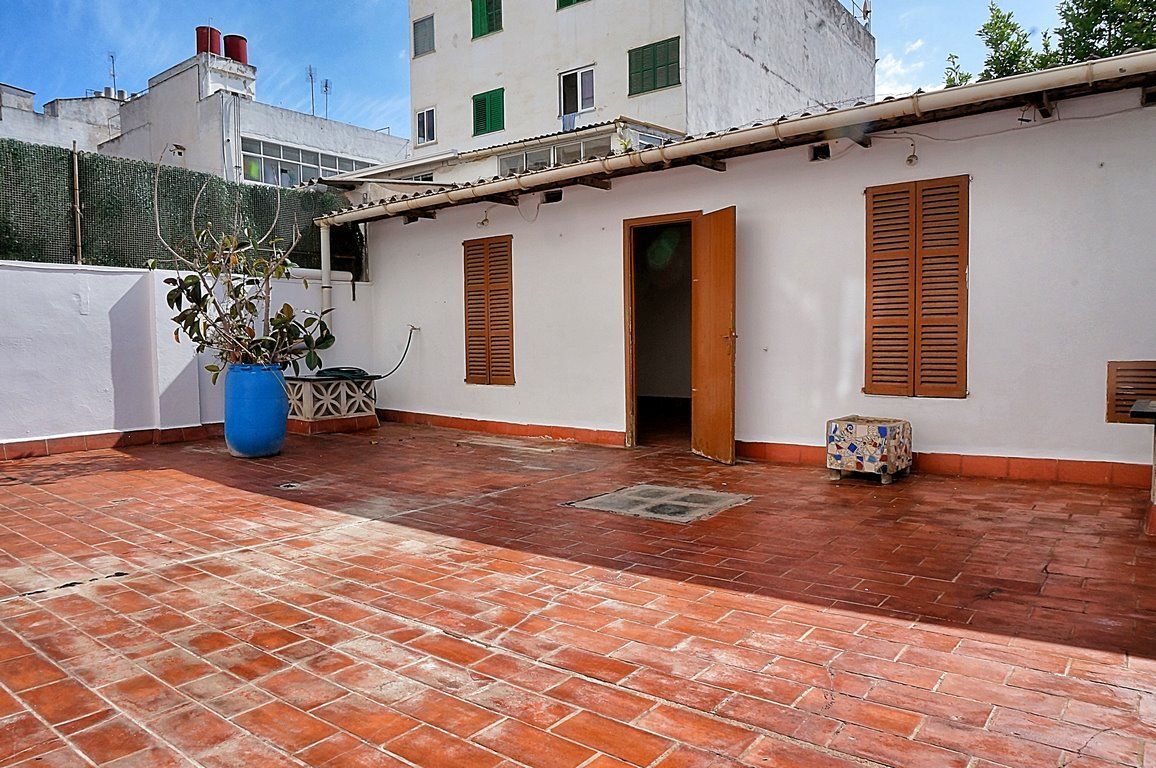 Piso con gran terraza y balcón en venta en Palma de Mallorca