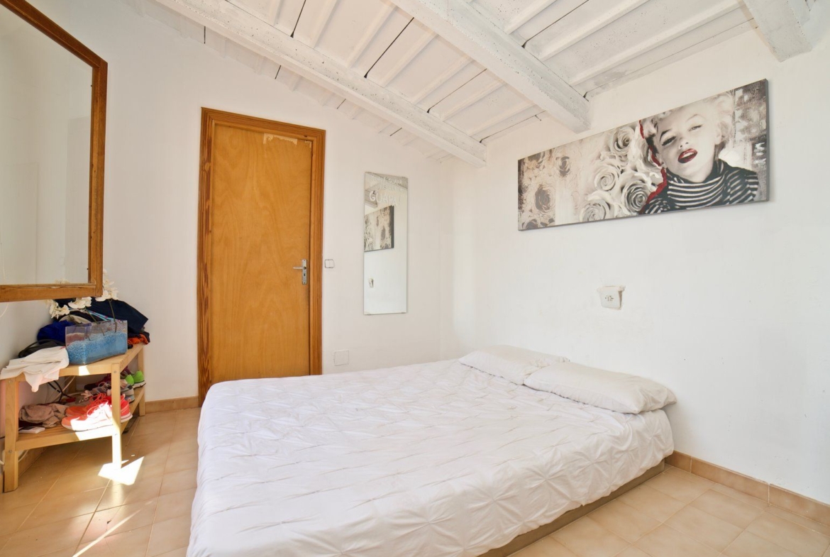Haus mit Garten & Kamin zum Kauf in s’Estanyol, Mallorca