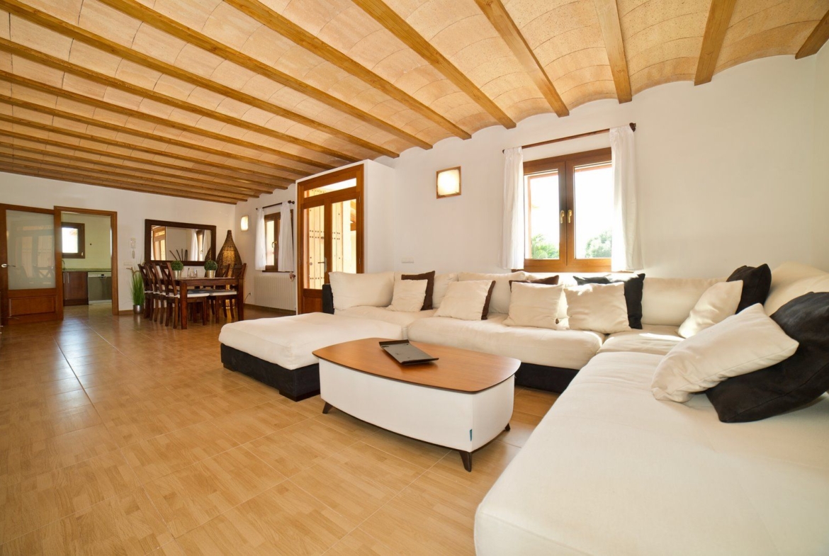 Country House with Pool for Rent Near Campos, Mallorca