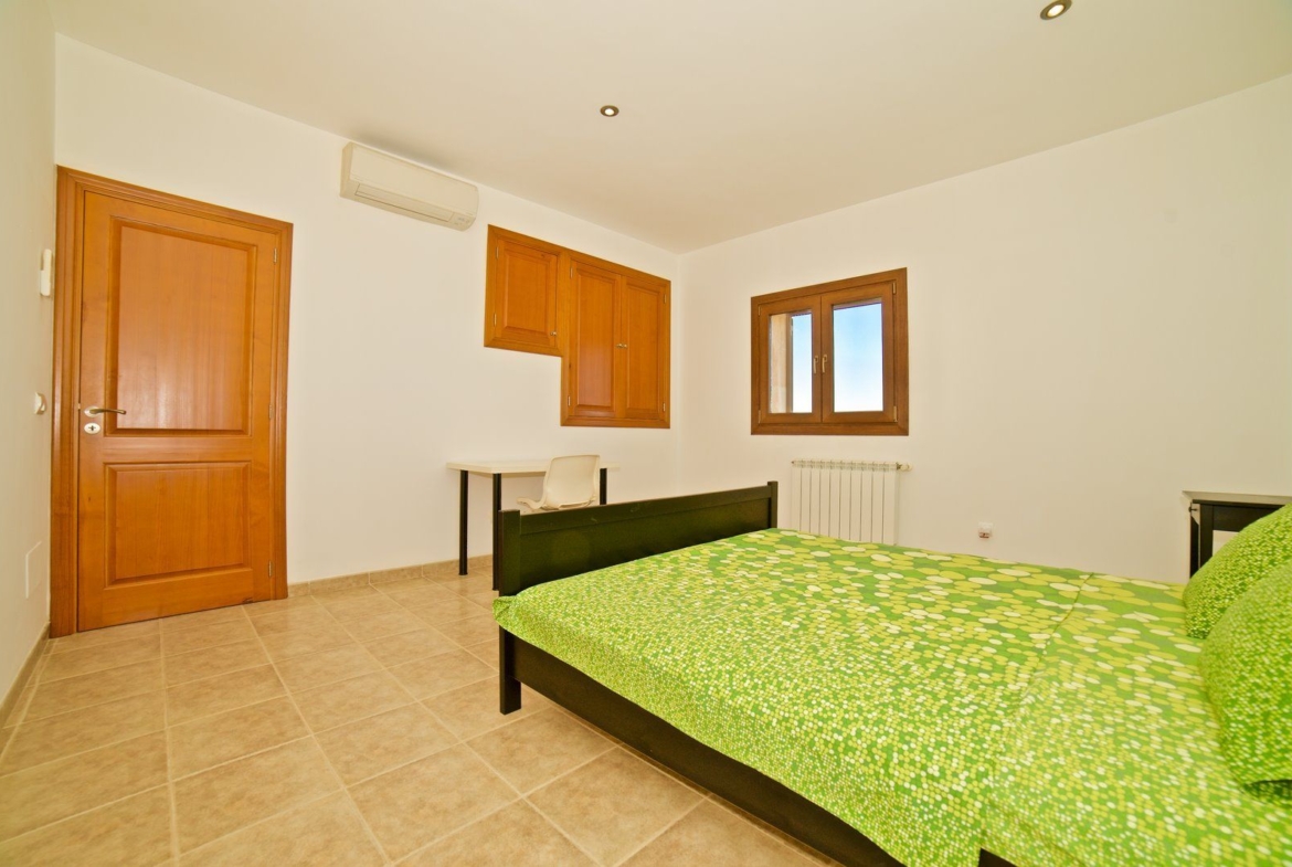 Country Home for Rent with Private Pool Near Campos