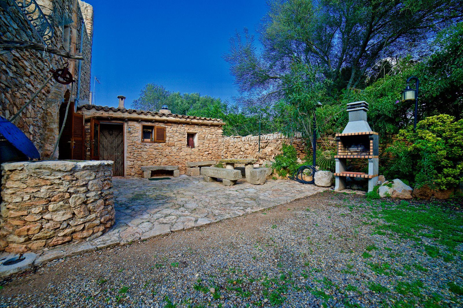 31-1180-Villasyfincasmallorca.jpg Charming Village House for Rent in Ses Salines with Garden