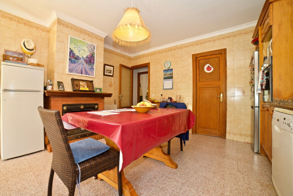 Haus mit Garten & Kamin zum Kauf in s’Estanyol, Mallorca