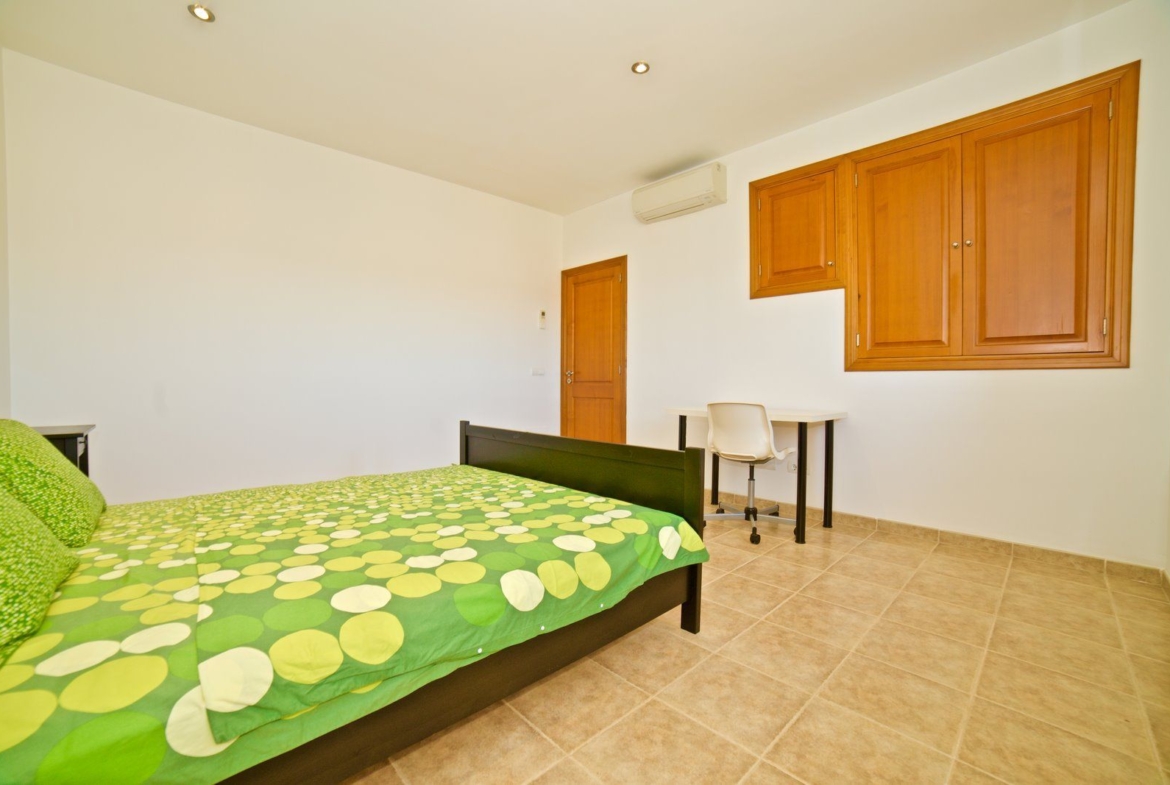Country Home for Rent with Private Pool Near Campos