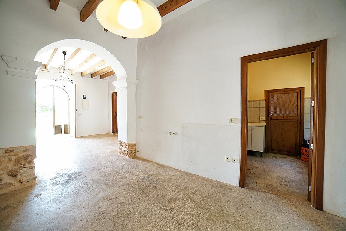 Country House with Pool for Rent Near Santanyí, Mallorca