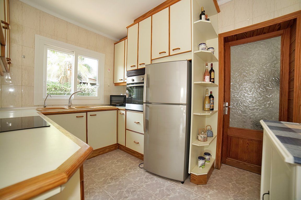 Chalet en Portocristo Novo con piscina y apartamento independiente — 900 m de Cala Anguila