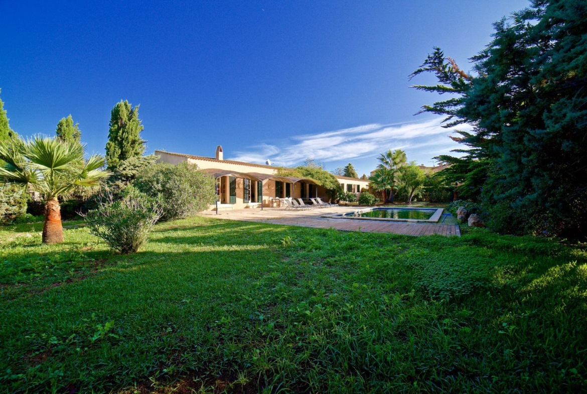 Chalet mit Pool zur Saisonmiete in Es Llombards, Südost-Mallorca