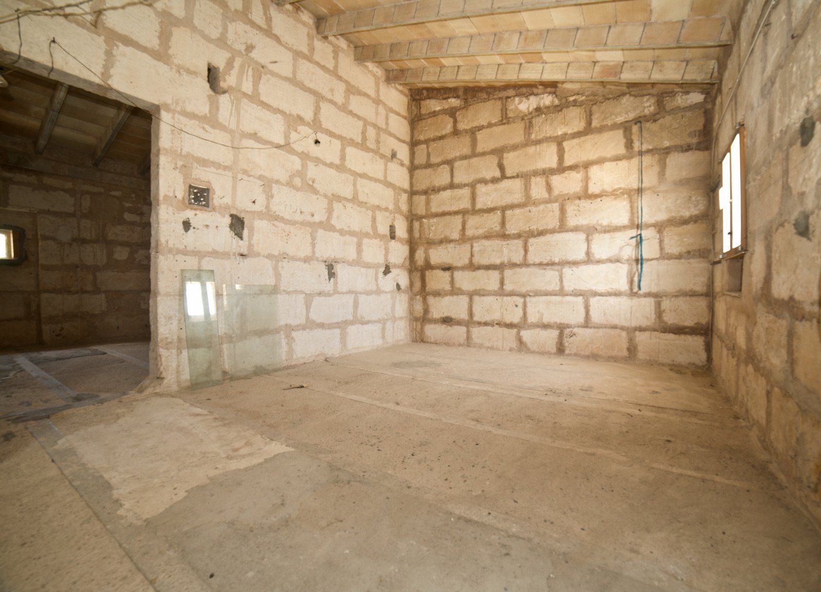 32-423-Villasyfincasmallorca.jpg Spacious Village House With Patio, Terrace & Fireplace in Ses Salines