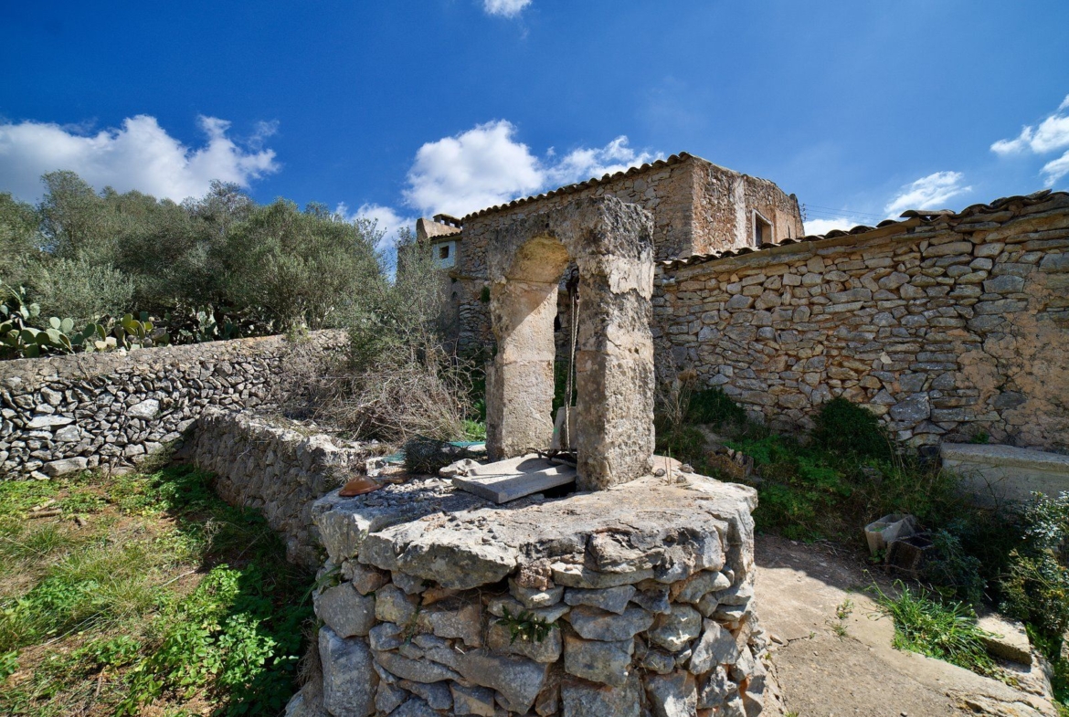 Centuries-Old Stone Farmhouse for Sale Near Es Carritxó, Felanitx
