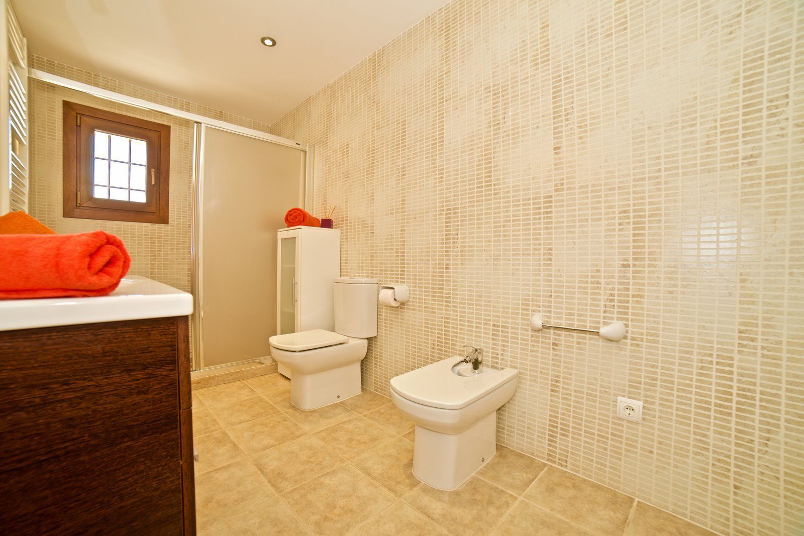 Country Home for Rent with Private Pool Near Campos