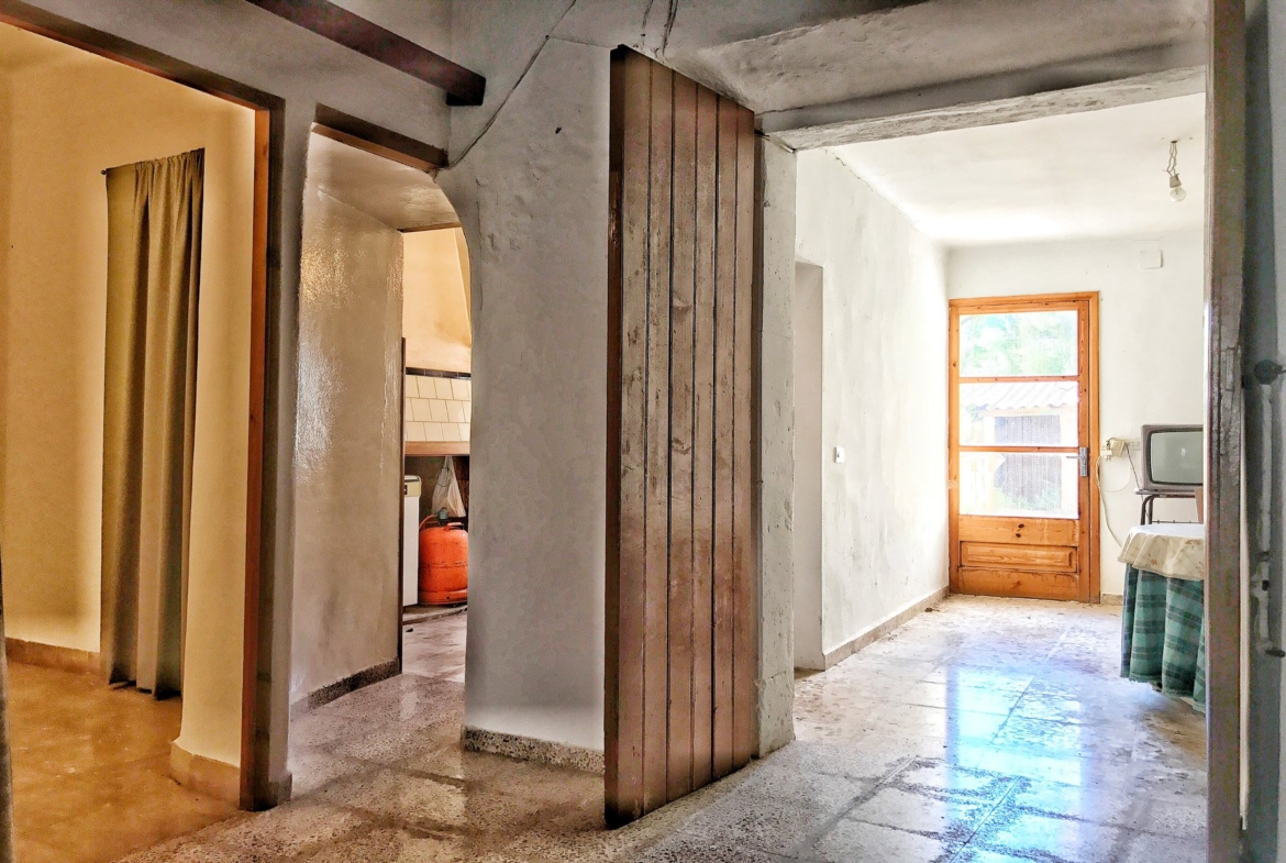 Casa de pueblo para reformar en el centro de Santanyí | 170 m²