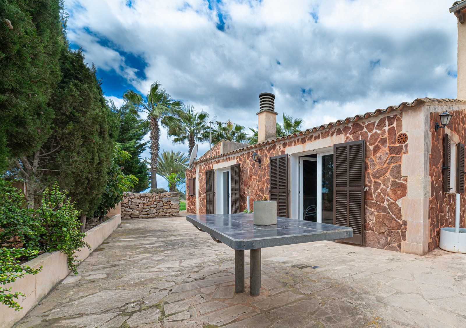 34-1204-Villasyfincasmallorca.jpg Country House for Rent Near Ses Salines With Pool