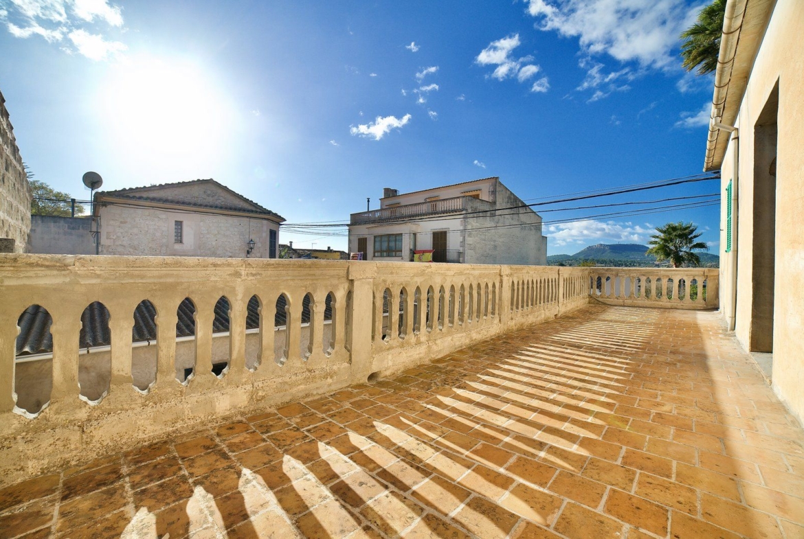 Casa de pueblo en alquiler en Montuïri con garaje, patio y terrazas