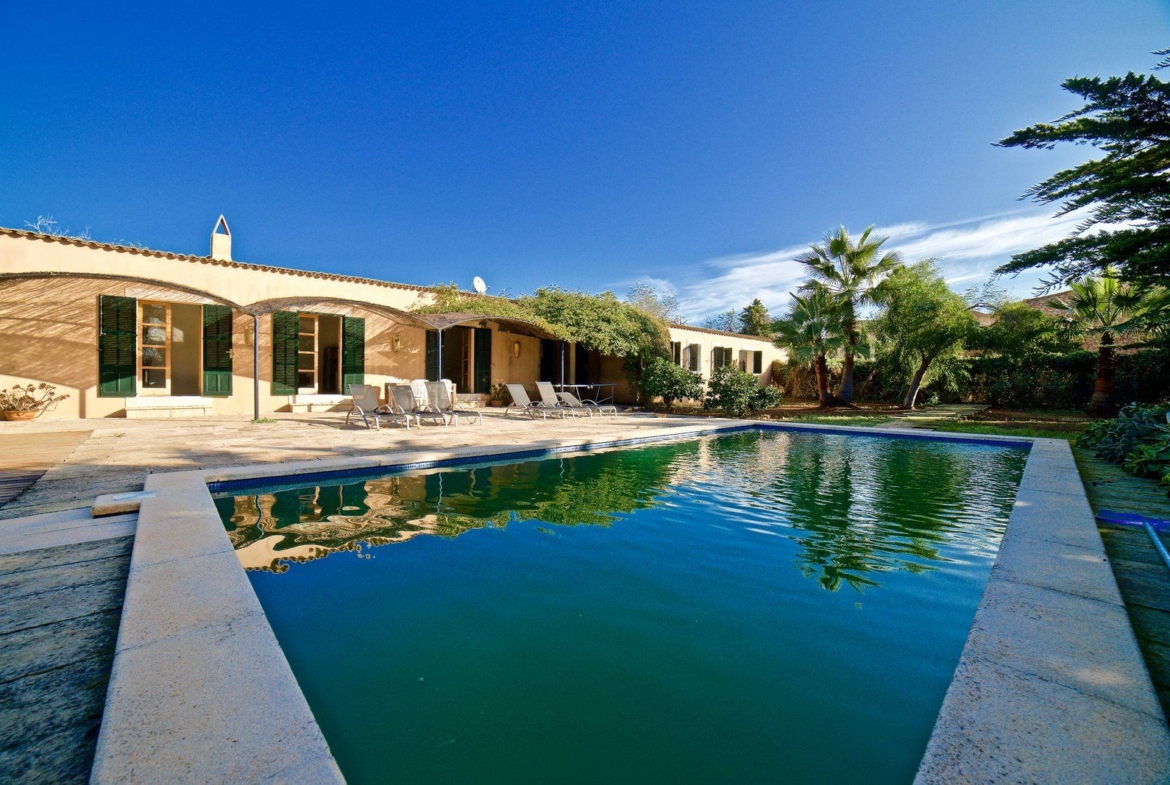 Chalet mit Pool zur Saisonmiete in Es Llombards, Südost-Mallorca