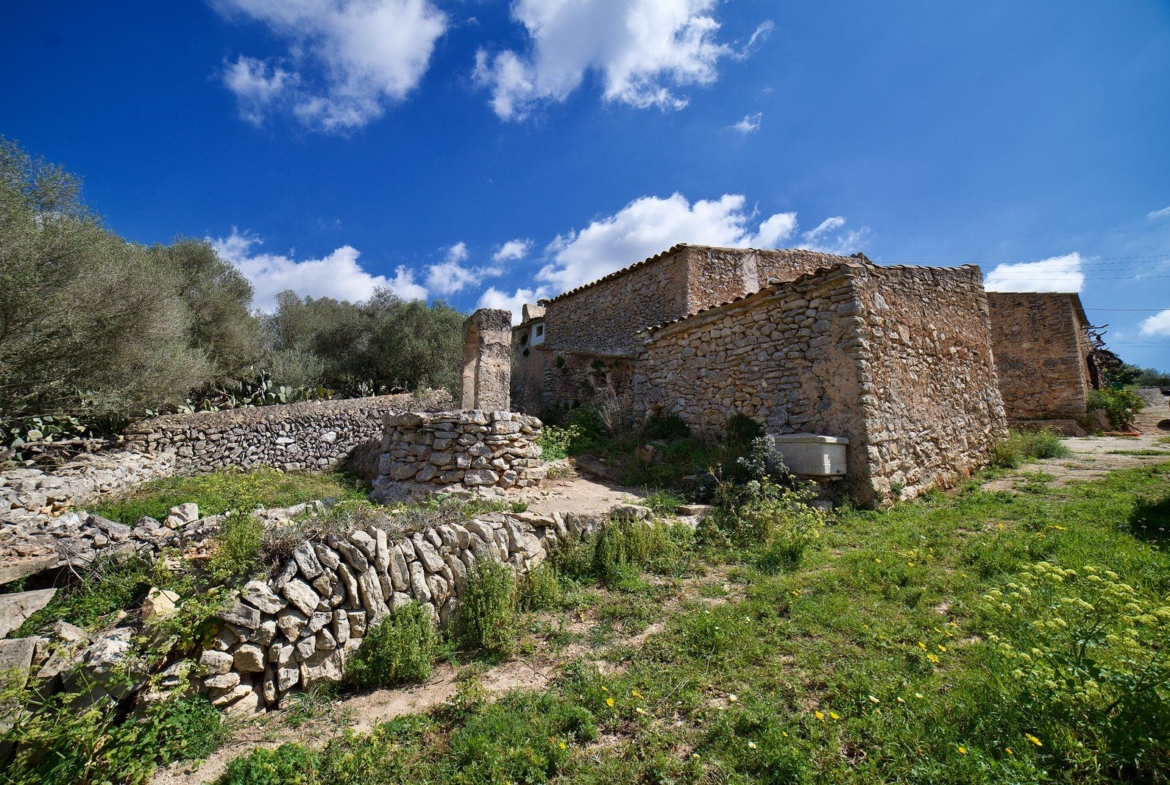 Centuries-Old Stone Farmhouse for Sale Near Es Carritxó, Felanitx
