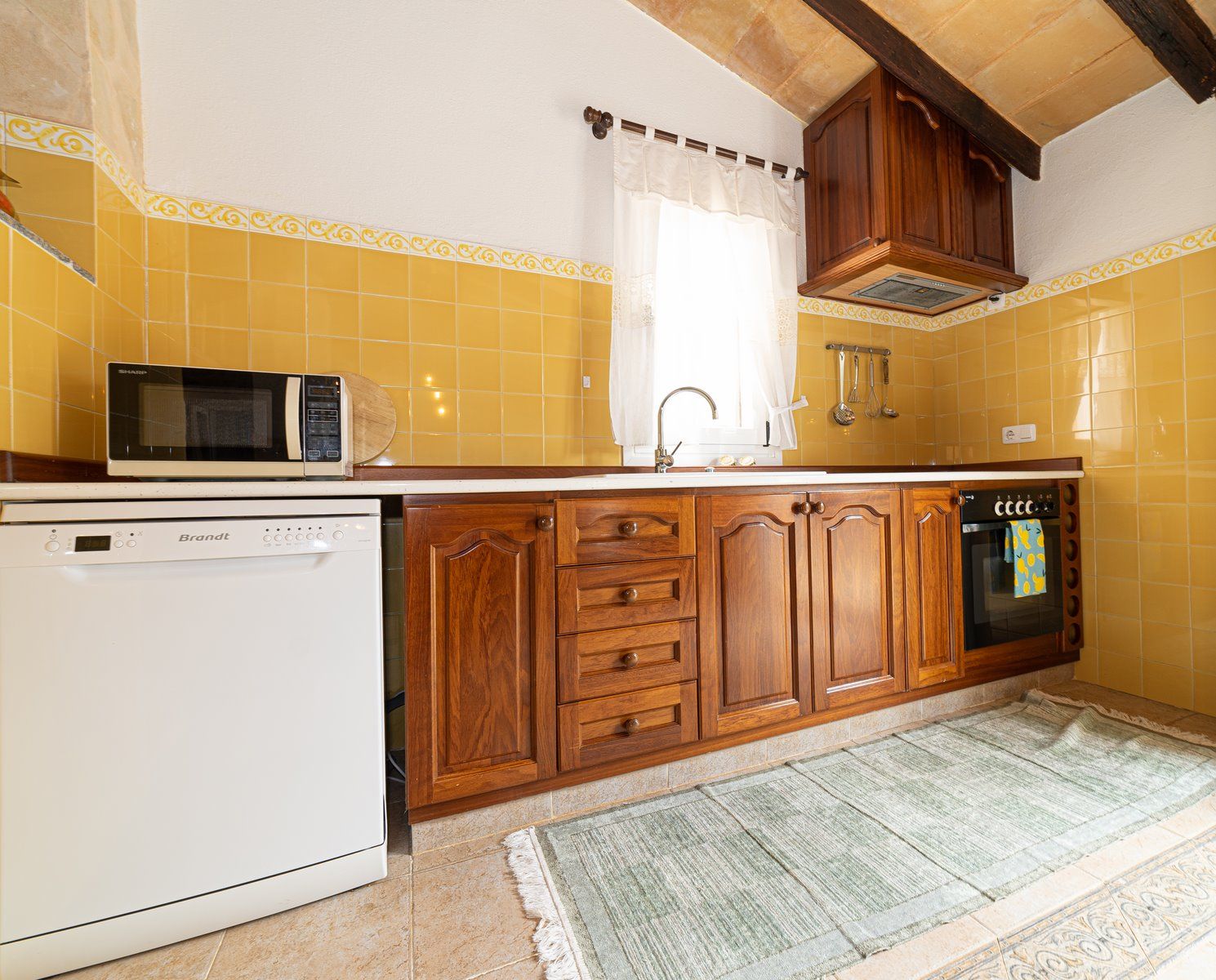 37-1204-Villasyfincasmallorca.jpg Country House for Rent Near Ses Salines With Pool