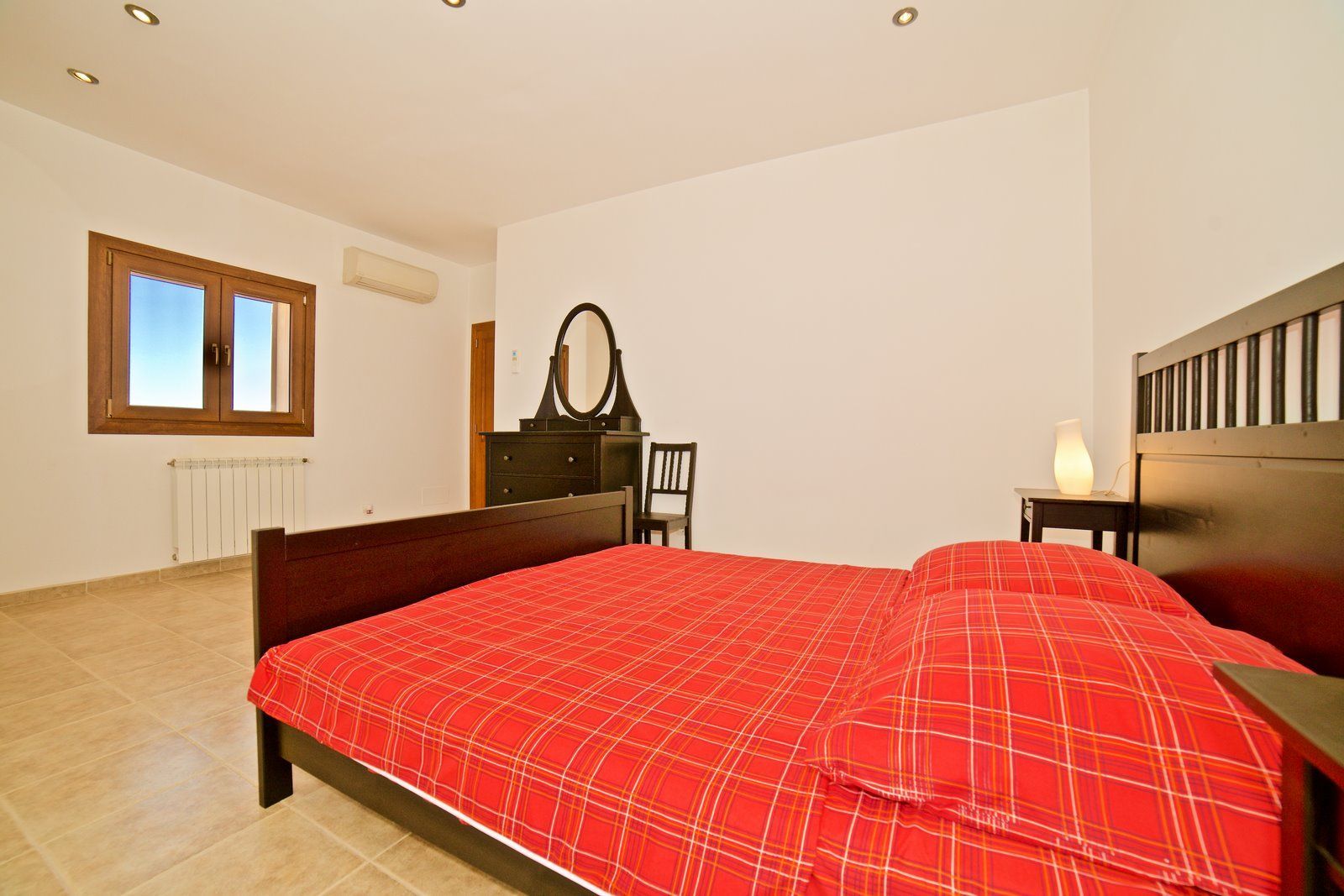 Country Home for Rent with Private Pool Near Campos