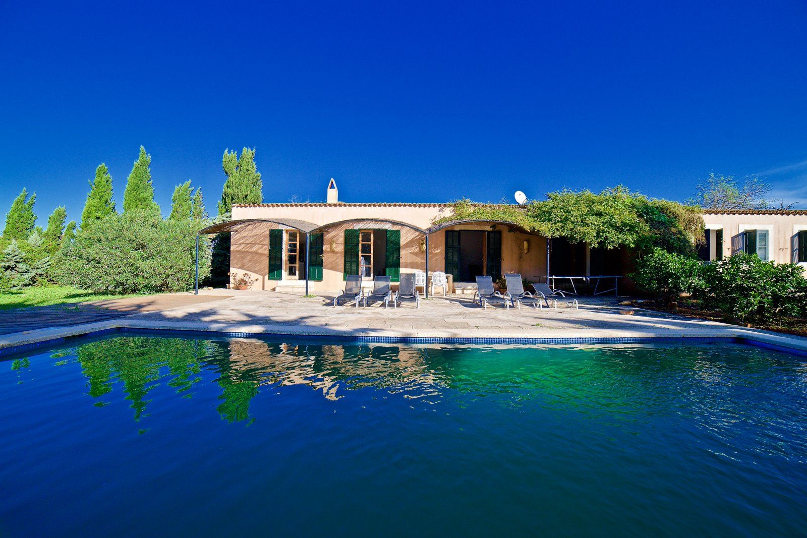 38-1166-Villasyfincasmallorca.jpg Chalet mit Pool zur Saisonmiete in Es Llombards, Südost-Mallorca