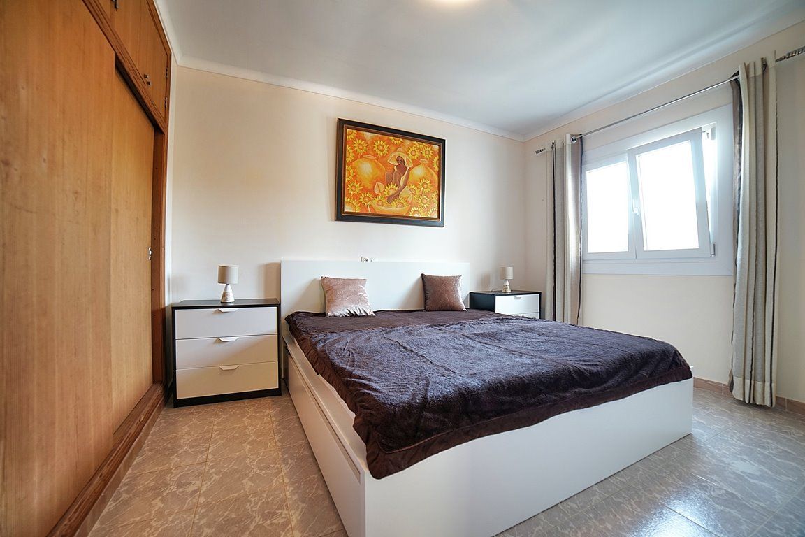 Chalet en Portocristo Novo con piscina y apartamento independiente — 900 m de Cala Anguila