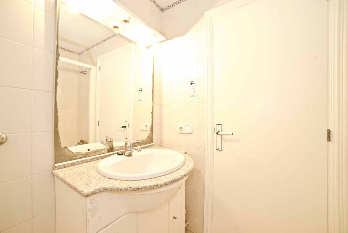 Ground-Floor Studio with Terrace for Rent in Colonia de Sant Jordi