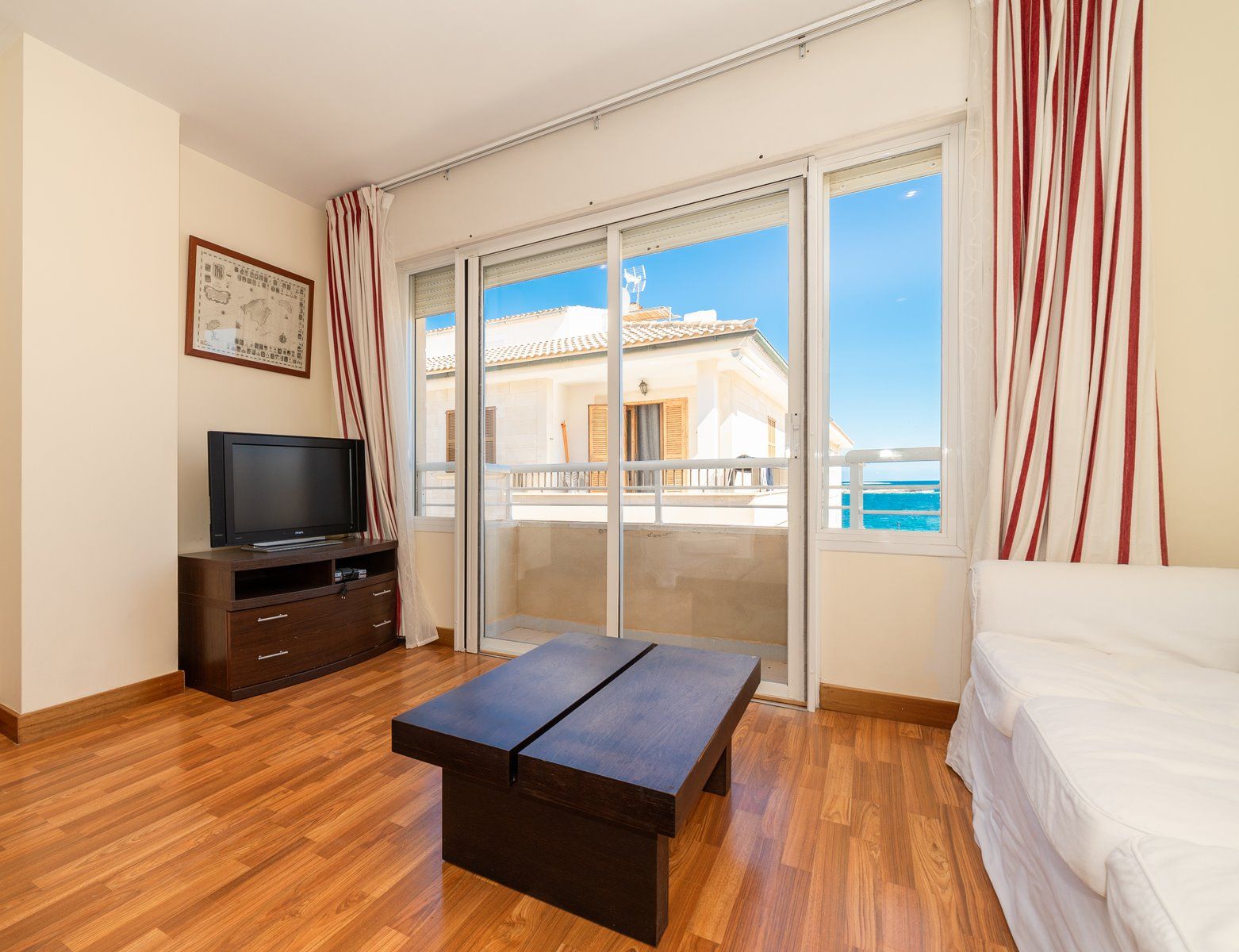 4-1212-Villasyfincasmallorca.jpg Sea View Apartment for Rent in Colonia de Sant Jordi