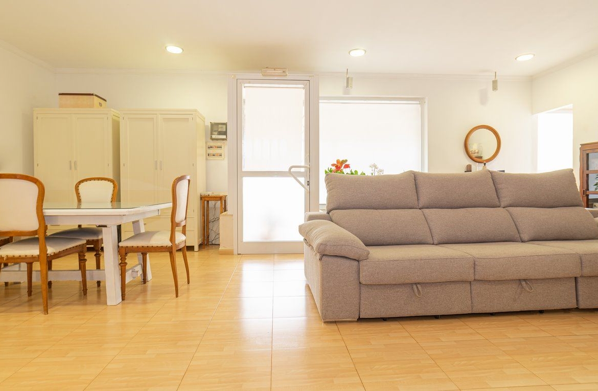 Dorfhaus mit Patio in Ses Salines, 5 Schlafzimmer, 216 m²