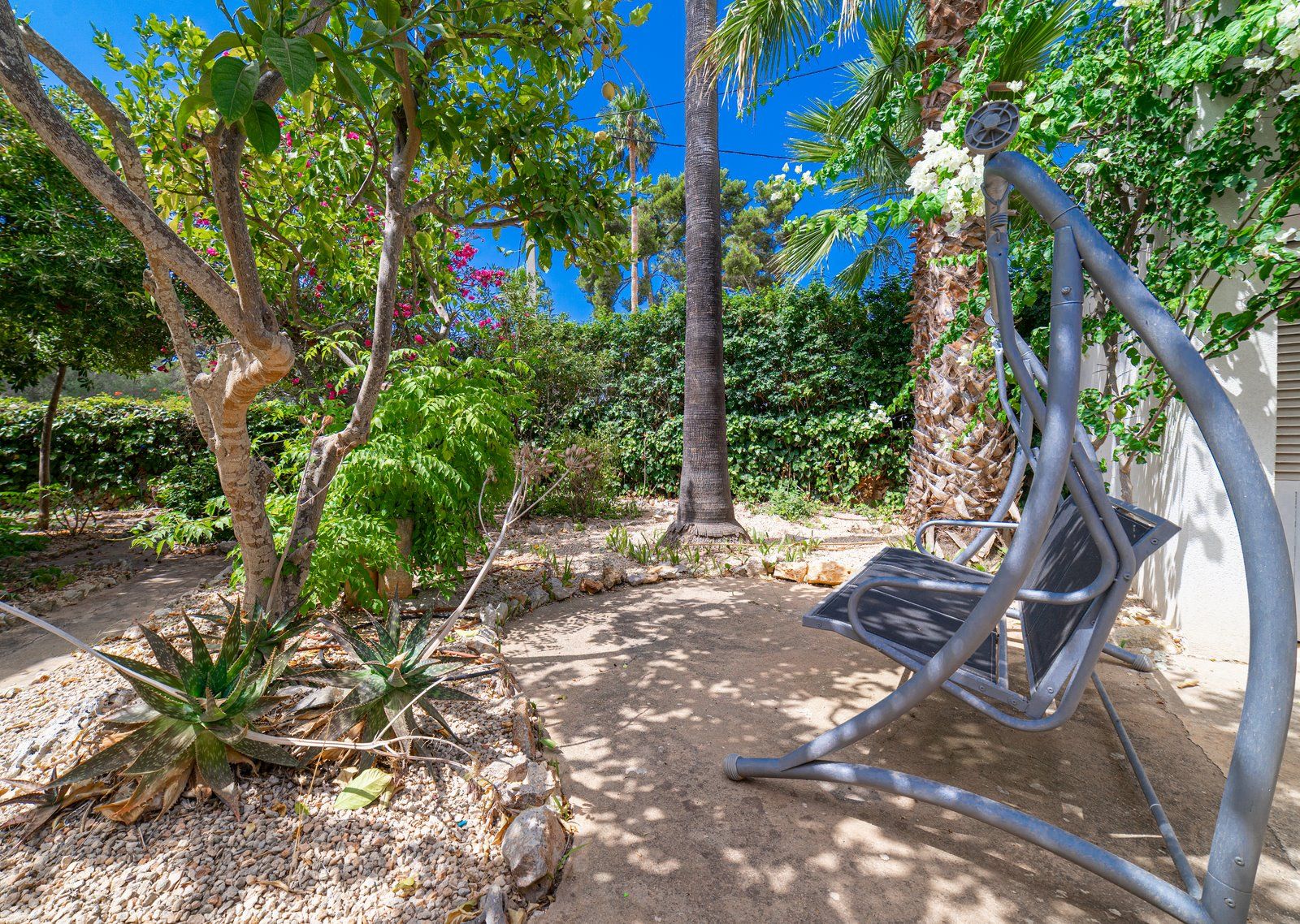 4-1218-Villasyfincasmallorca.jpg Private Villa with Pool & Garden in Portopetro, Mallorca