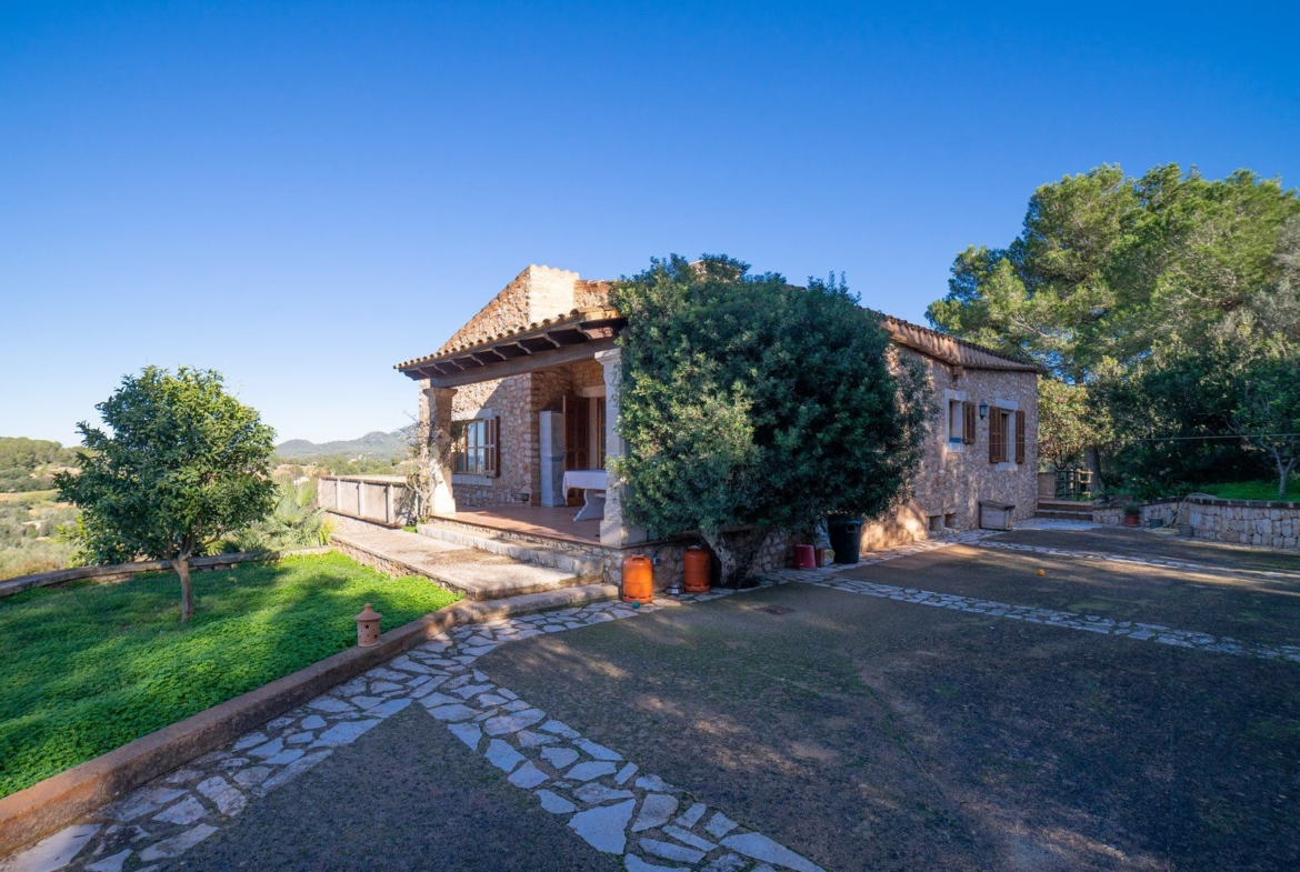 Landhaus bei C’as Concos mit Panoramablick kaufen | Felanitx