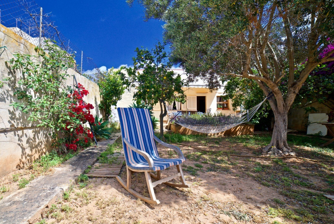 Haus mit Garten & Kamin zum Kauf in s’Estanyol, Mallorca