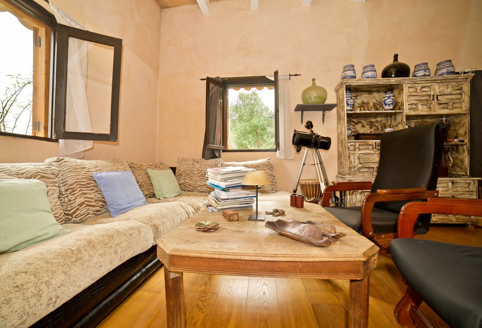4-2021-Villasyfincasmallorca.jpg Alquiler casa de campo en Sineu con jardín y chimenea