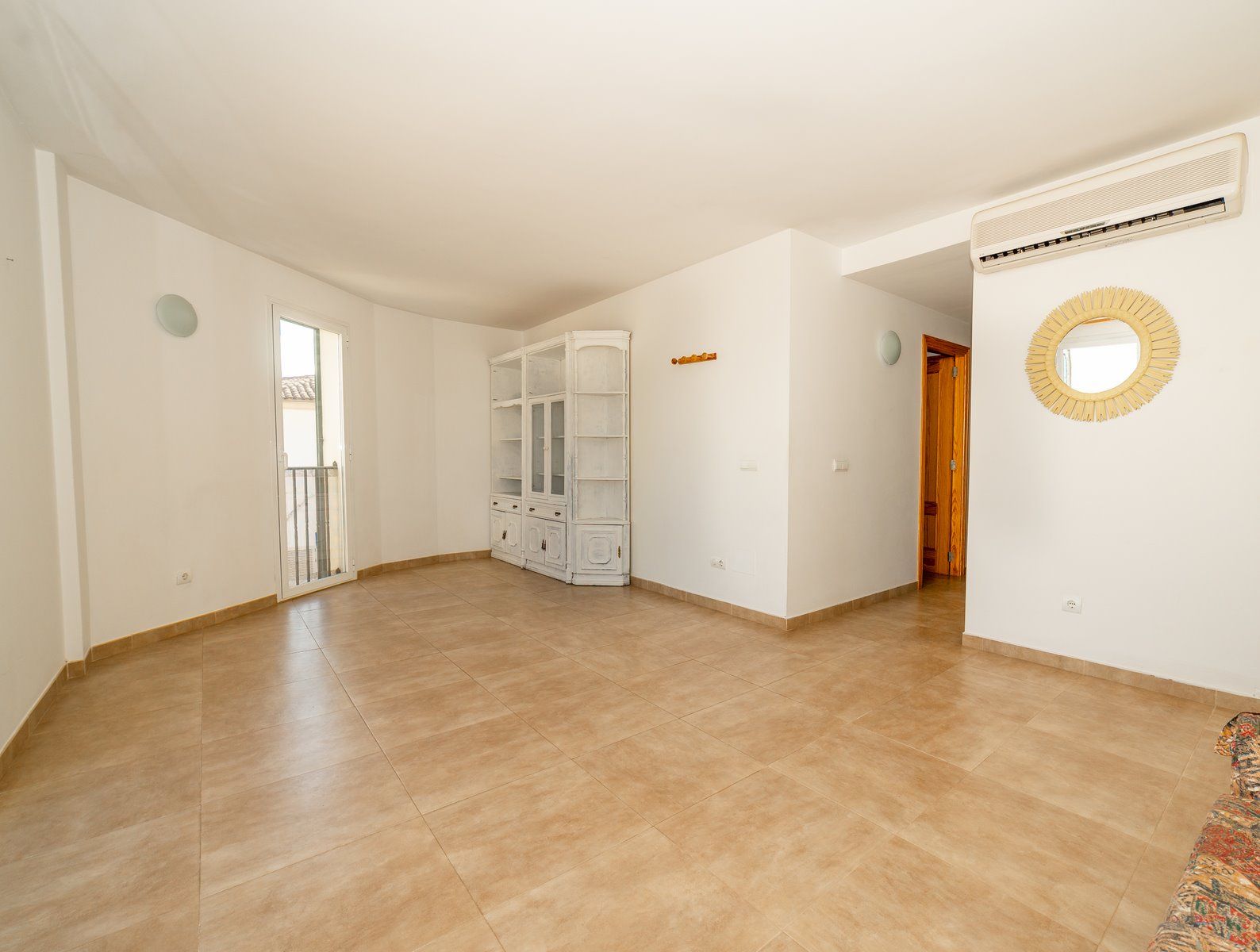 Piso en alquiler en Campos con ascensor, 2 hab. y 2 baños