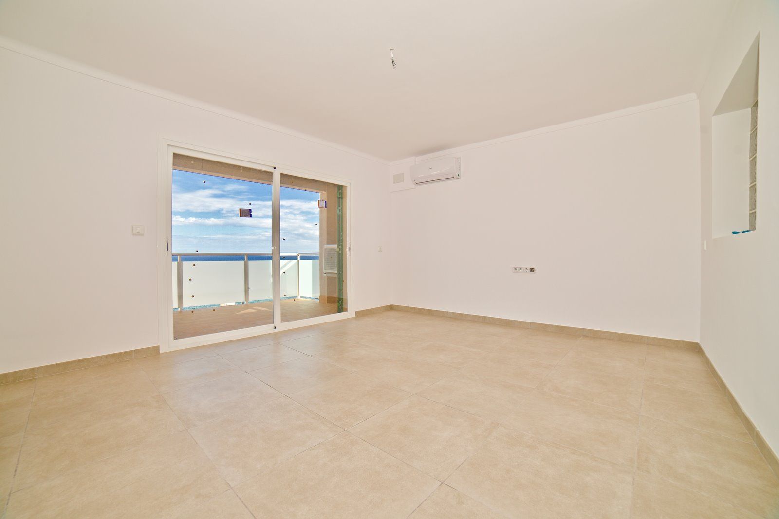 4-Villasyfincasmallorca-3.jpg Penthouse mit Meerblick zur Miete in Colonia de Sant Jordi – 3 Zi.
