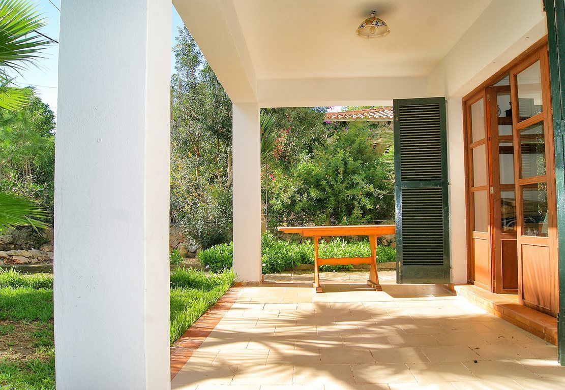 Chalet en venta en Cala Llombards con jardín y terraza