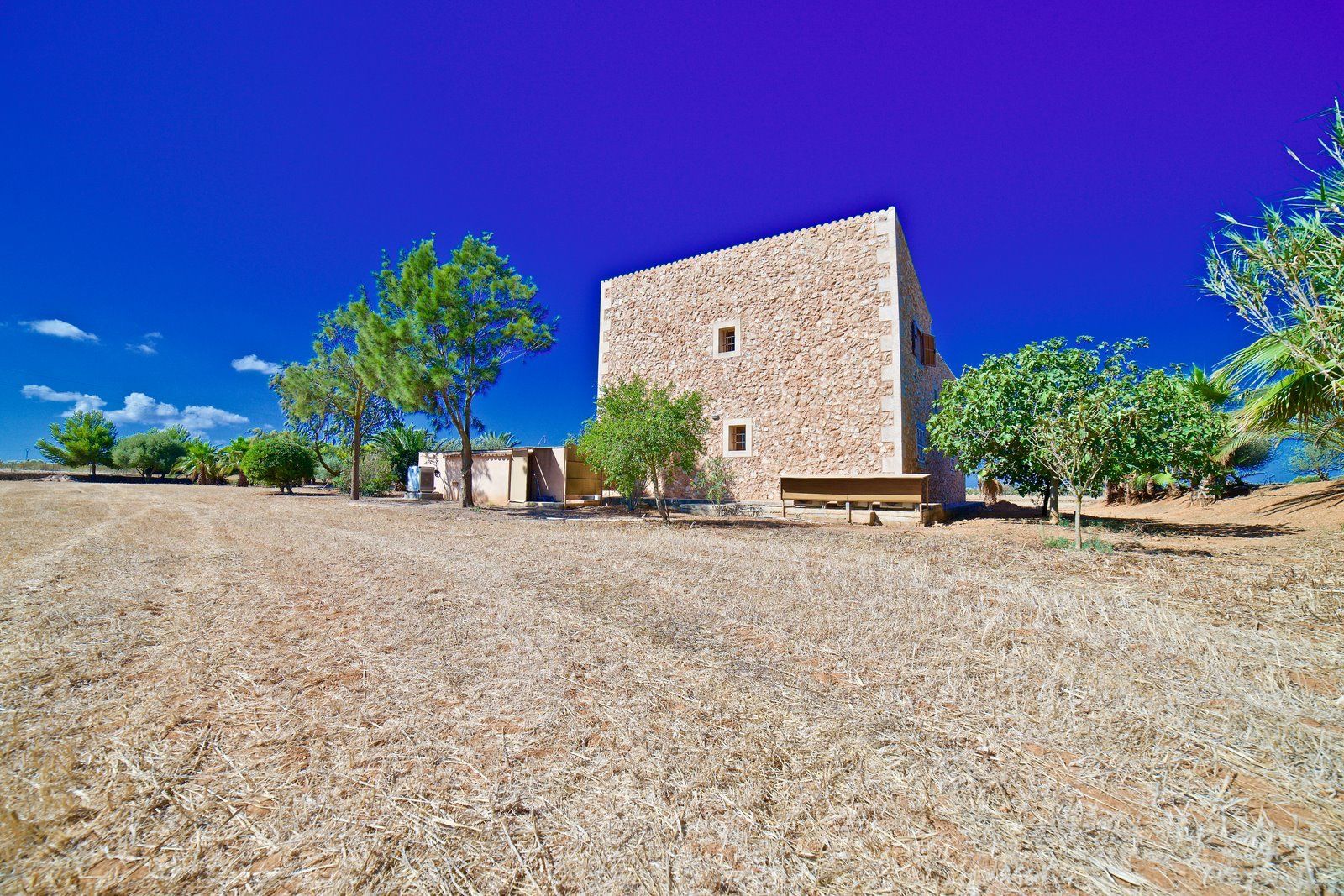 Country Home for Rent with Private Pool Near Campos