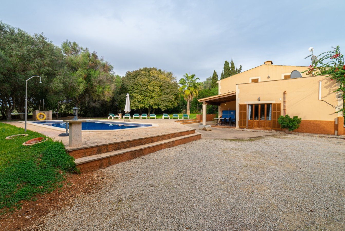 Country House with Pool Near C’as Concos, Felanitx
