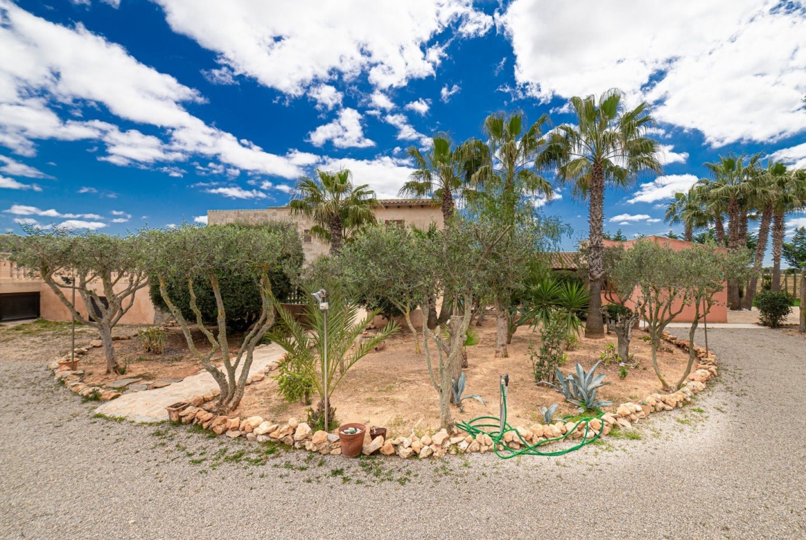 Country House for Rent Near Ses Salines With Pool